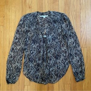 Veronica Beard Lowell Blouse w removable tank top (Black/Brown Snake, 00)
